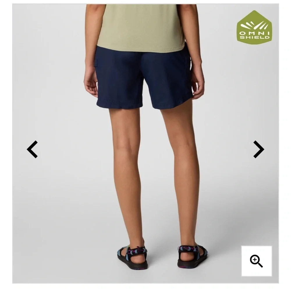 Columbia Blue Cargo Shorts with Elastic Waistband